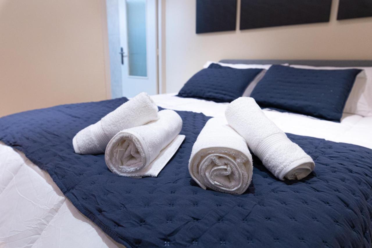 Apartamento Malasana, Madrid Centro.アパートメント エクステリア 写真